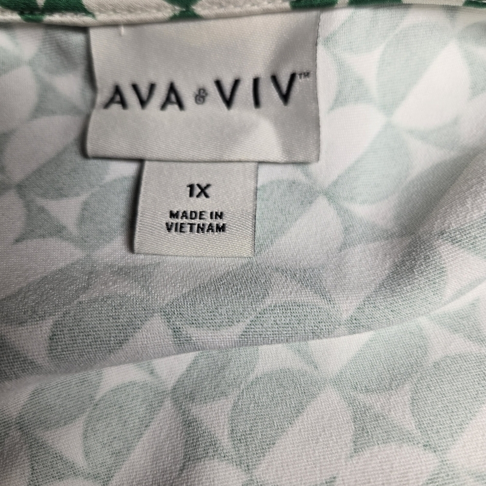 Ava & Viv Green and White Geometric Print Dress Women's Plus 1X - Picture 6 of 6